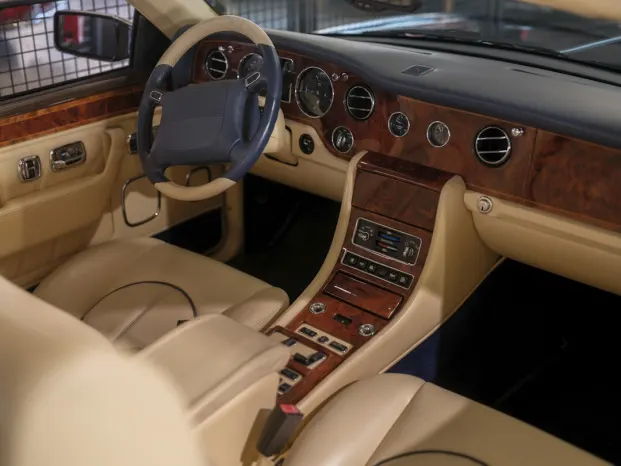 Jackpot Village Casino Android/iOS App